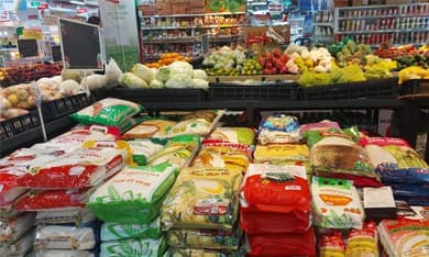 Sẵn Sàng Ứng Phó Cơn Bão: Thực Phẩm Thiết Yếu Cần Có Trong Tủ Đồ Cấp Tốc